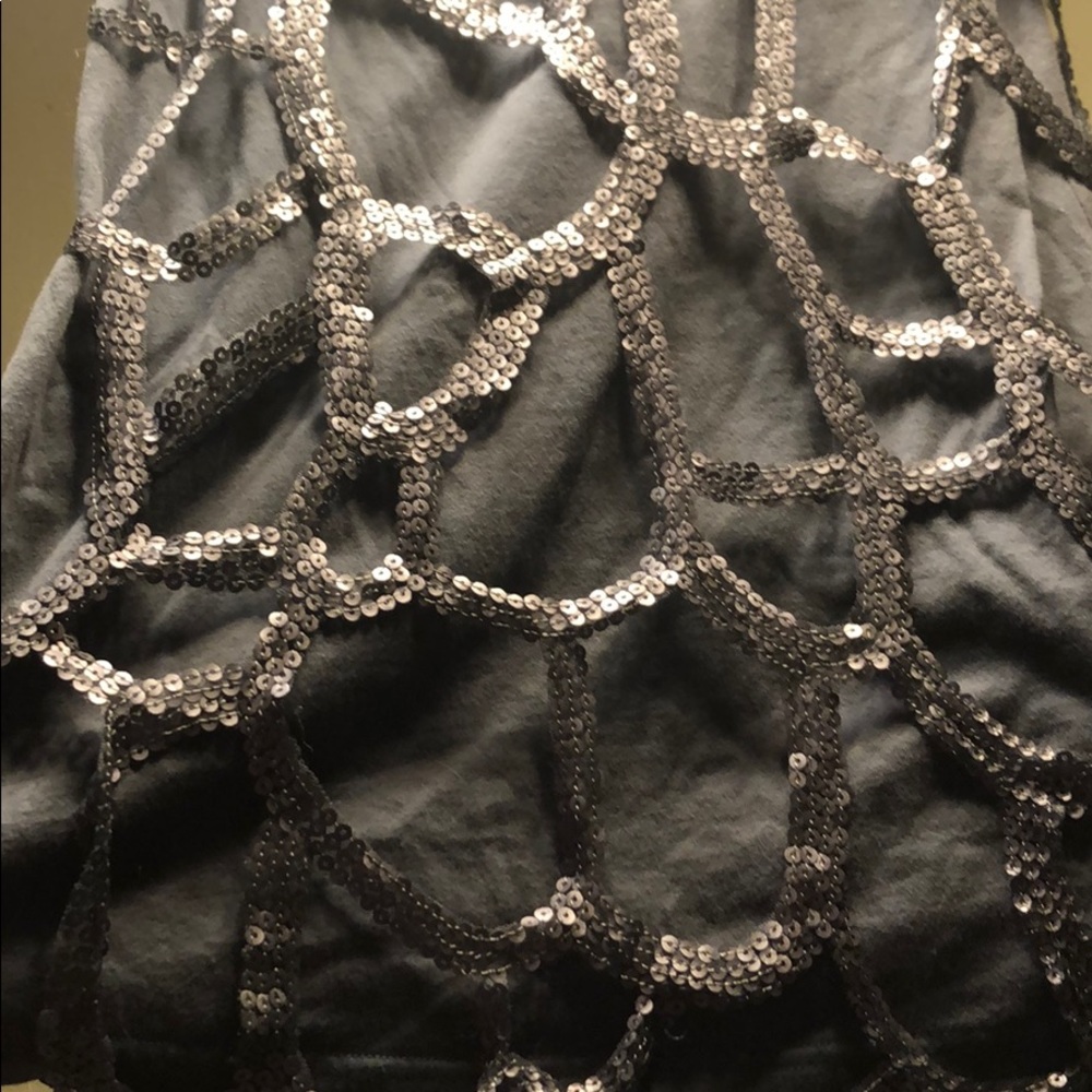 La Rok Luxe Tank - Picture 2 of 2